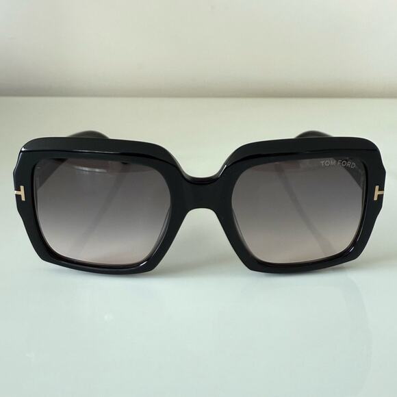 NEW!!! Tom Ford Kaya TF1082 01B women sunglasses Authentic - Picture 1 of 7
